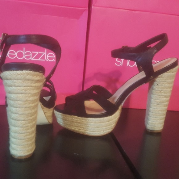 High Heel Platform Sandals - Picture 3 of 4